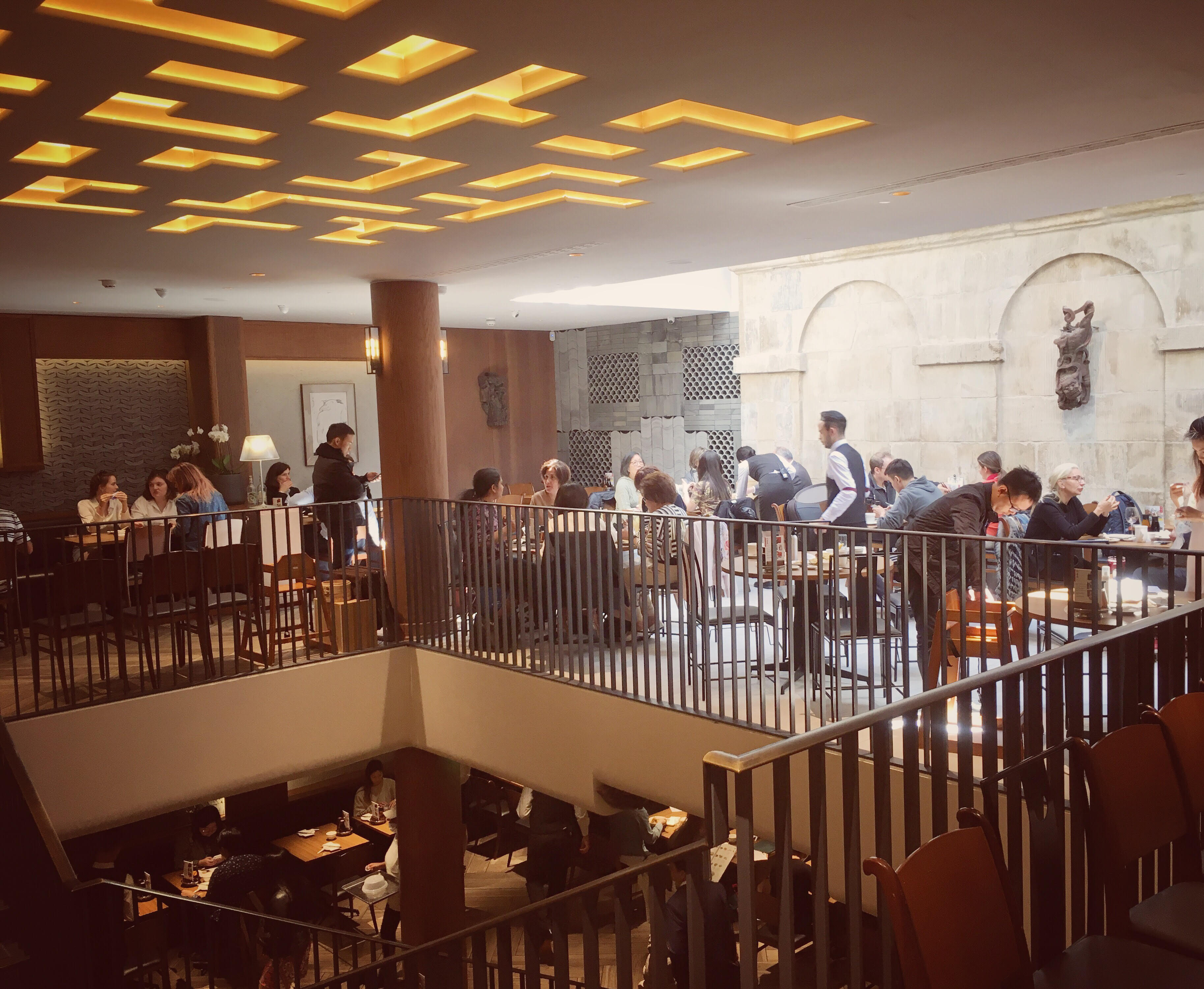 דים סאם דין טאי פאנג לונדון